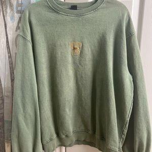 URBAN OUTFITTERS SWEATSHIRT